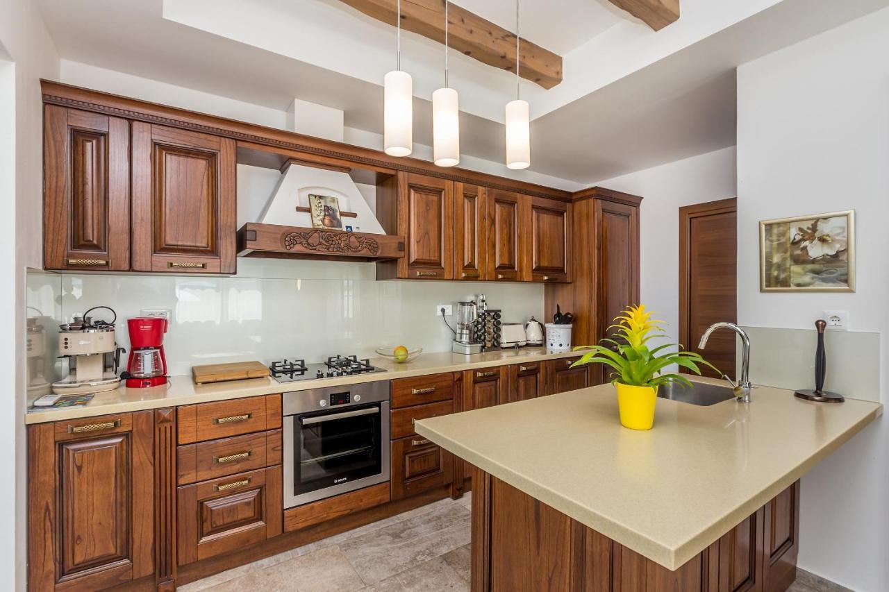 Villa Lurda Linardici Krk 外观 照片